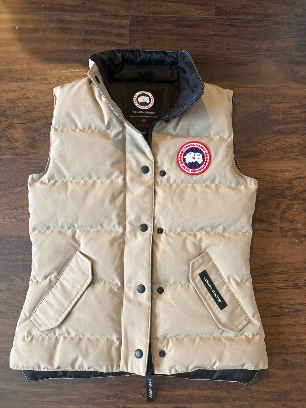 Canada Goose freestyle vest in Tan Sz 2XS